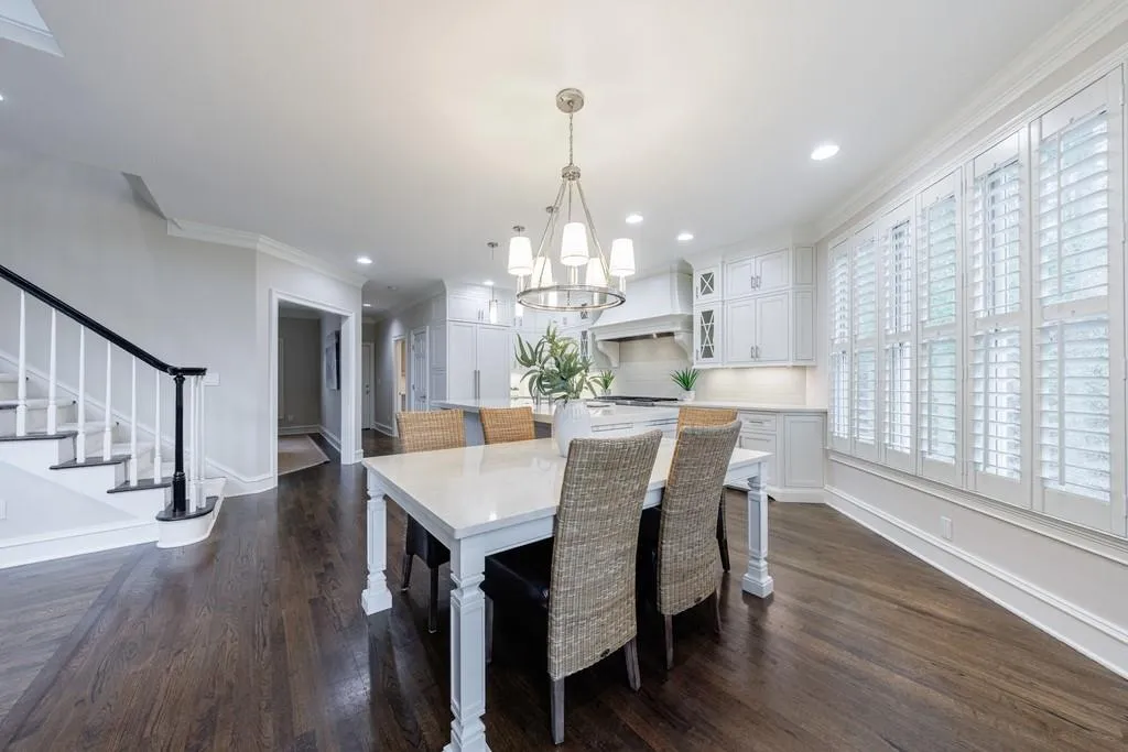 460 Laurel Chase Court, Atlanta, Georgia 30327, 5 Bedrooms Bedrooms, ,4 BathroomsBathrooms,Residential,Sold,460 Laurel Chase Court,7552077