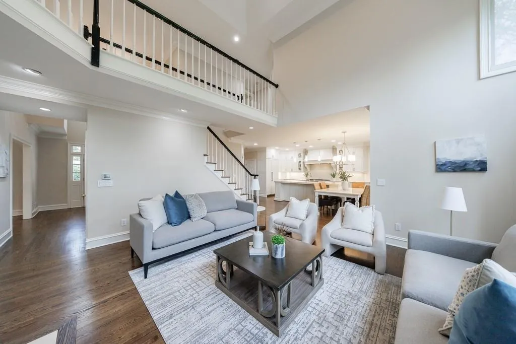 460 Laurel Chase Court, Atlanta, Georgia 30327, 5 Bedrooms Bedrooms, ,4 BathroomsBathrooms,Residential,Sold,460 Laurel Chase Court,7552077