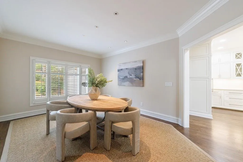 460 Laurel Chase Court, Atlanta, Georgia 30327, 5 Bedrooms Bedrooms, ,4 BathroomsBathrooms,Residential,Sold,460 Laurel Chase Court,7552077