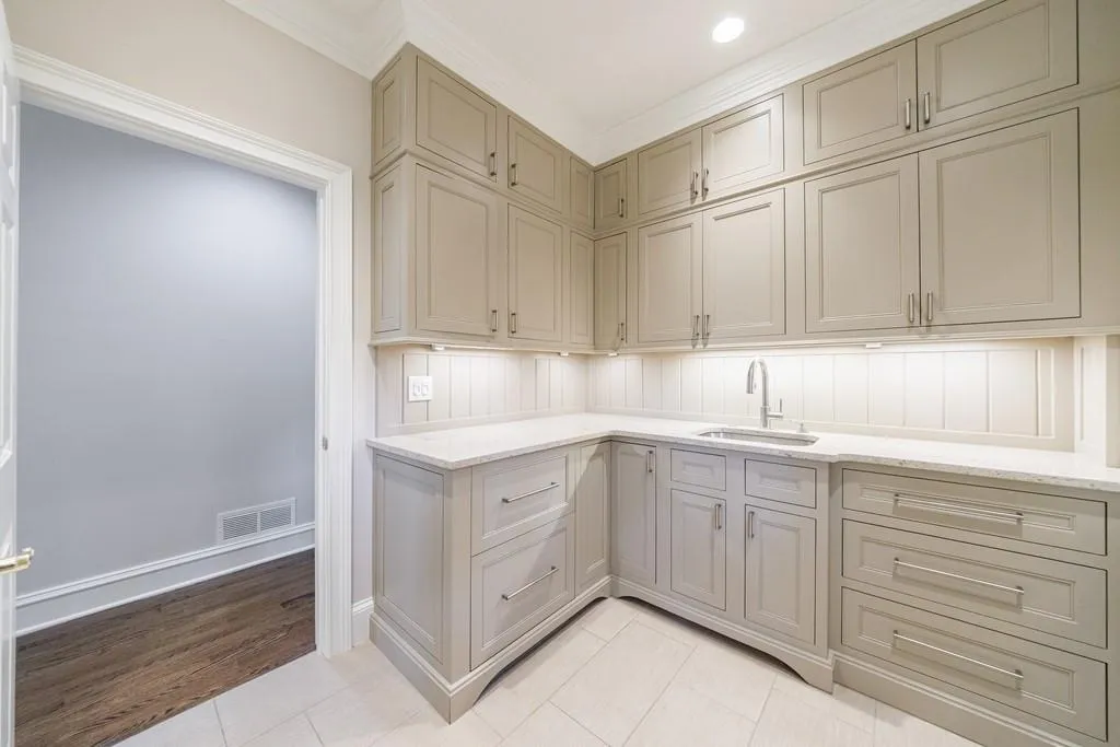 460 Laurel Chase Court, Atlanta, Georgia 30327, 5 Bedrooms Bedrooms, ,4 BathroomsBathrooms,Residential,Sold,460 Laurel Chase Court,7552077