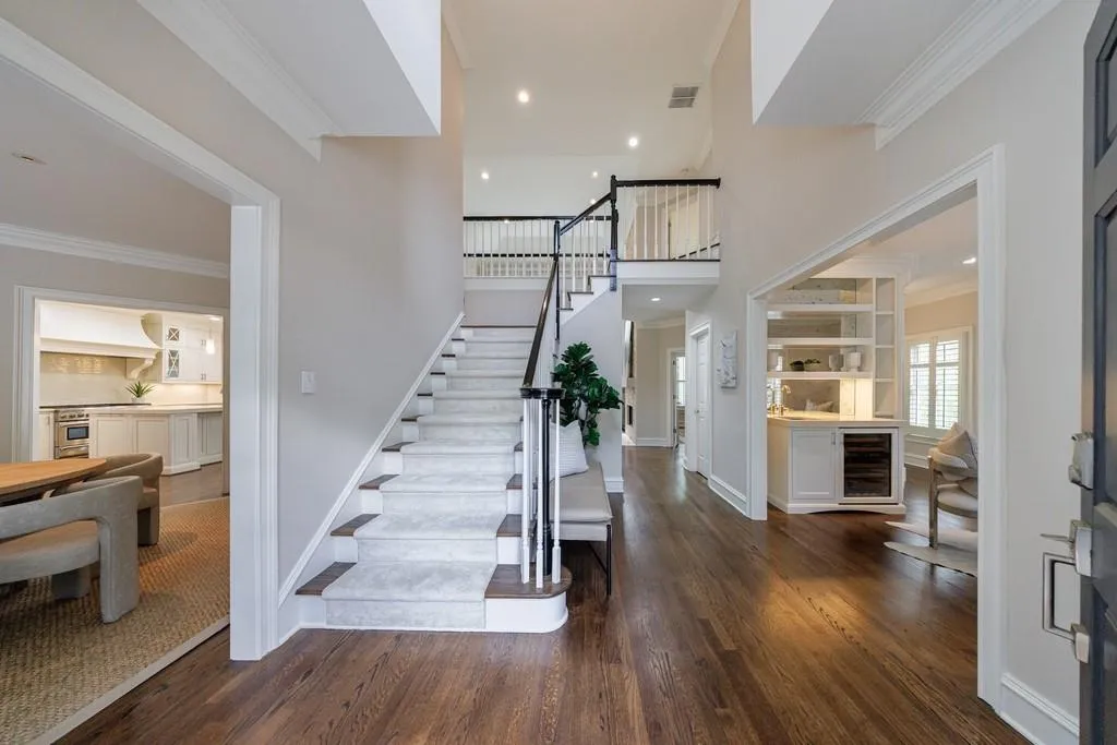 460 Laurel Chase Court, Atlanta, Georgia 30327, 5 Bedrooms Bedrooms, ,4 BathroomsBathrooms,Residential,Sold,460 Laurel Chase Court,7552077