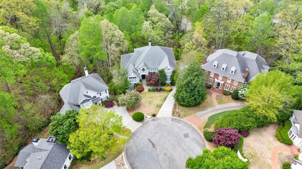 460 Laurel Chase Court, Atlanta, Georgia 30327, 5 Bedrooms Bedrooms, ,4 BathroomsBathrooms,Residential,Sold,460 Laurel Chase Court,7552077
