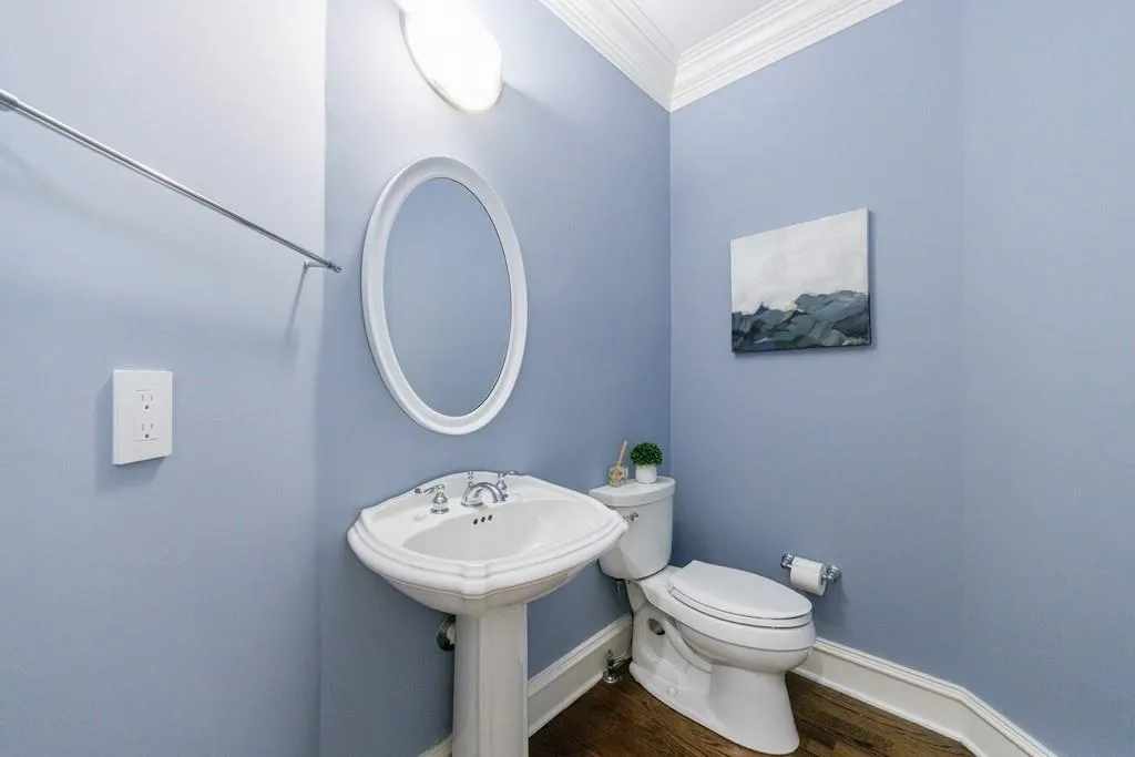 powder room on main