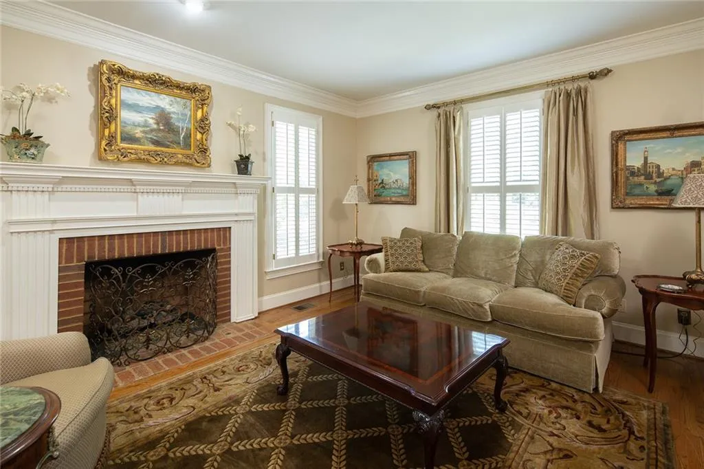 120 Chelveston Place, Sandy Springs, Georgia 30350, 5 Bedrooms Bedrooms, ,4 BathroomsBathrooms,Residential,Sold,120 Chelveston Place,6897782