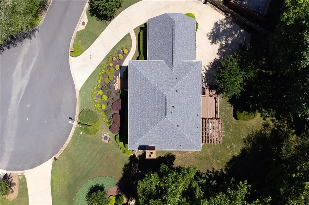 120 Chelveston Place, Sandy Springs, Georgia 30350, 5 Bedrooms Bedrooms, ,4 BathroomsBathrooms,Residential,Sold,120 Chelveston Place,6897782