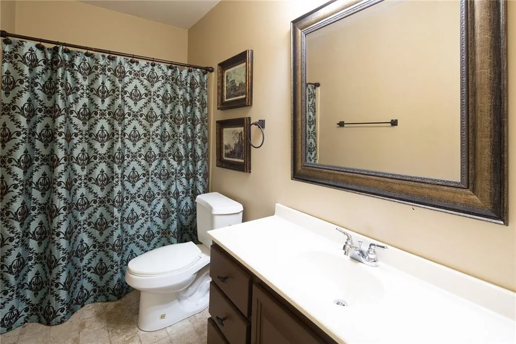 120 Chelveston Place, Sandy Springs, Georgia 30350, 5 Bedrooms Bedrooms, ,4 BathroomsBathrooms,Residential,Sold,120 Chelveston Place,6897782
