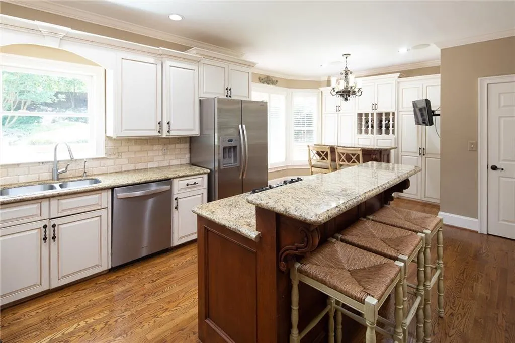 120 Chelveston Place, Sandy Springs, Georgia 30350, 5 Bedrooms Bedrooms, ,4 BathroomsBathrooms,Residential,Sold,120 Chelveston Place,6897782