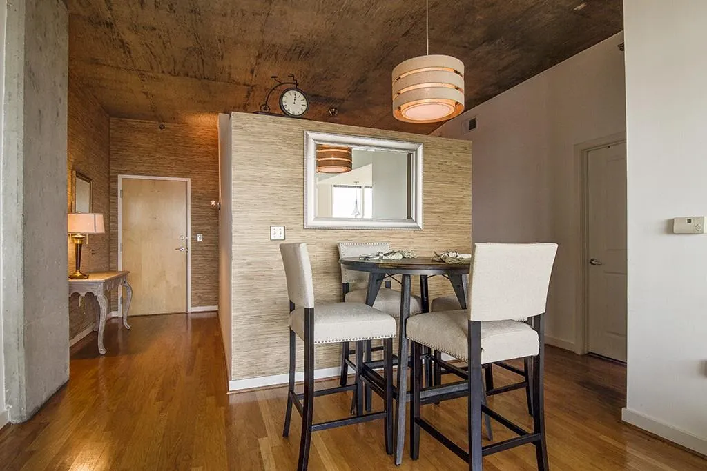 250 Pharr Road Ne Unit 1214, Atlanta, Georgia 30305, 1 Bedroom Bedrooms, ,1 BathroomBathrooms,Residential,Sold,250 Pharr Road Ne Unit 1214,5751352