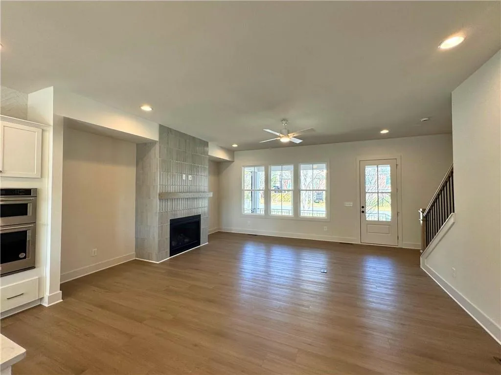 1055 Dryden Lane Unit 10, Atlanta, Georgia 30319, 3 Bedrooms Bedrooms, ,3 BathroomsBathrooms,Residential,For Sale,1055 Dryden Lane Unit 10,7523190