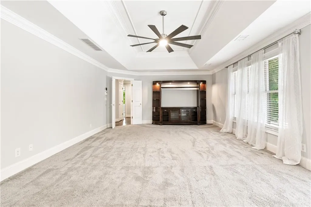 Large porch with entrance off driveway for even more entertaining space
