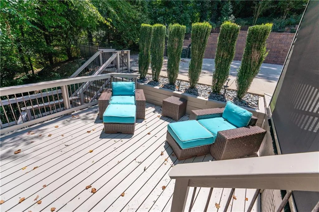 Deck with outdoor lounge area