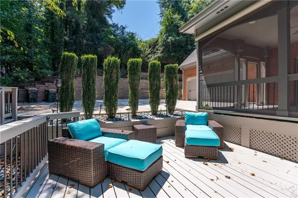 Lounge area