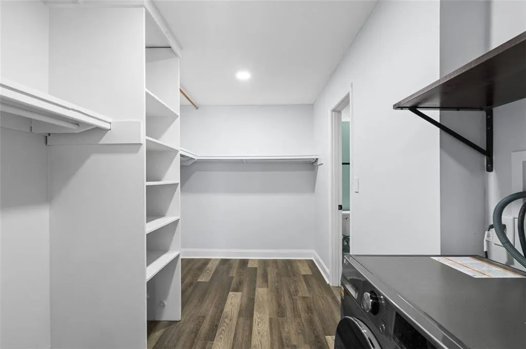 6851 Roswell Road Unit N10, Atlanta, Georgia 30328, 1 Bedroom Bedrooms, ,1 BathroomBathrooms,Residential,For Sale,6851 Roswell Road Unit N10,7749290