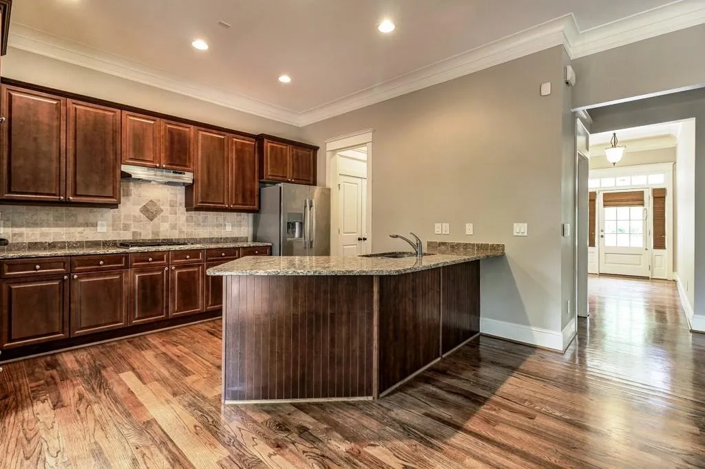 8500 Angels Walk, Sandy Springs, Georgia 30350, 3 Bedrooms Bedrooms, ,2 BathroomsBathrooms,Residential,Sold,8500 Angels Walk,5701206