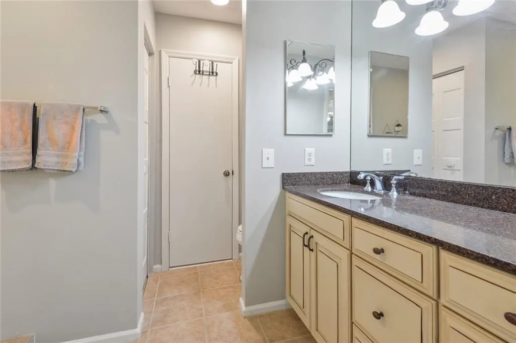 5420 Chemin De Vie, Atlanta, Georgia 30342, 2 Bedrooms Bedrooms, ,2 BathroomsBathrooms,Residential,Sold,5420 Chemin De Vie,6903197