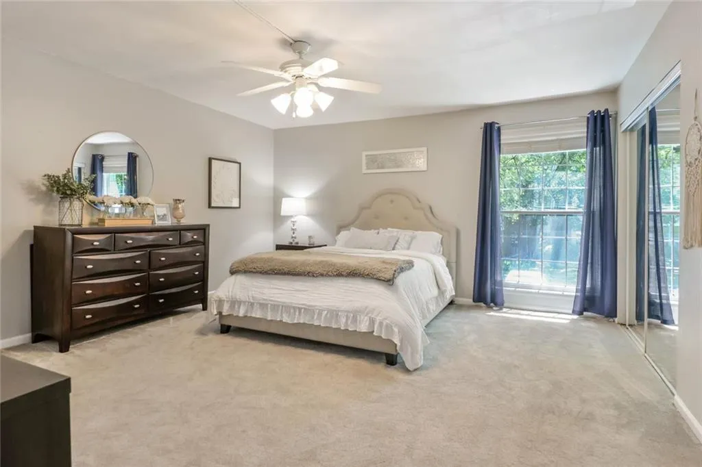 5420 Chemin De Vie, Atlanta, Georgia 30342, 2 Bedrooms Bedrooms, ,2 BathroomsBathrooms,Residential,Sold,5420 Chemin De Vie,6903197