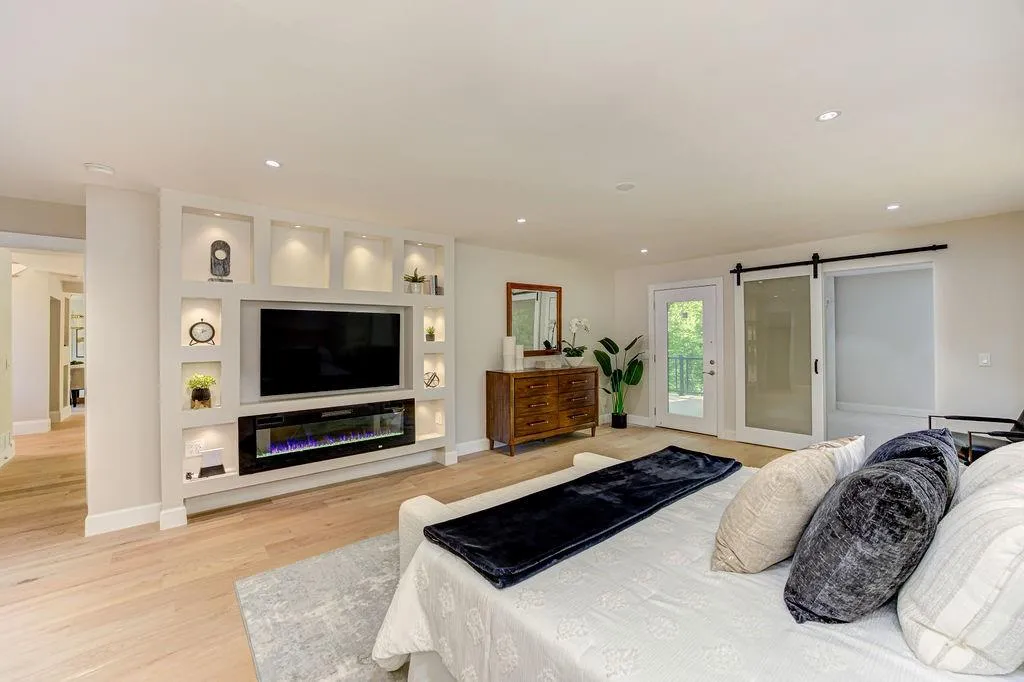 250 Bruton Way, Atlanta, Georgia 30342, 7 Bedrooms Bedrooms, ,4 BathroomsBathrooms,Residential,For Sale,250 Bruton Way,7754642