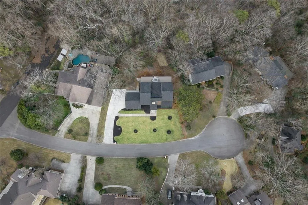 250 Bruton Way, Atlanta, Georgia 30342, 7 Bedrooms Bedrooms, ,4 BathroomsBathrooms,Residential,For Sale,250 Bruton Way,7754642