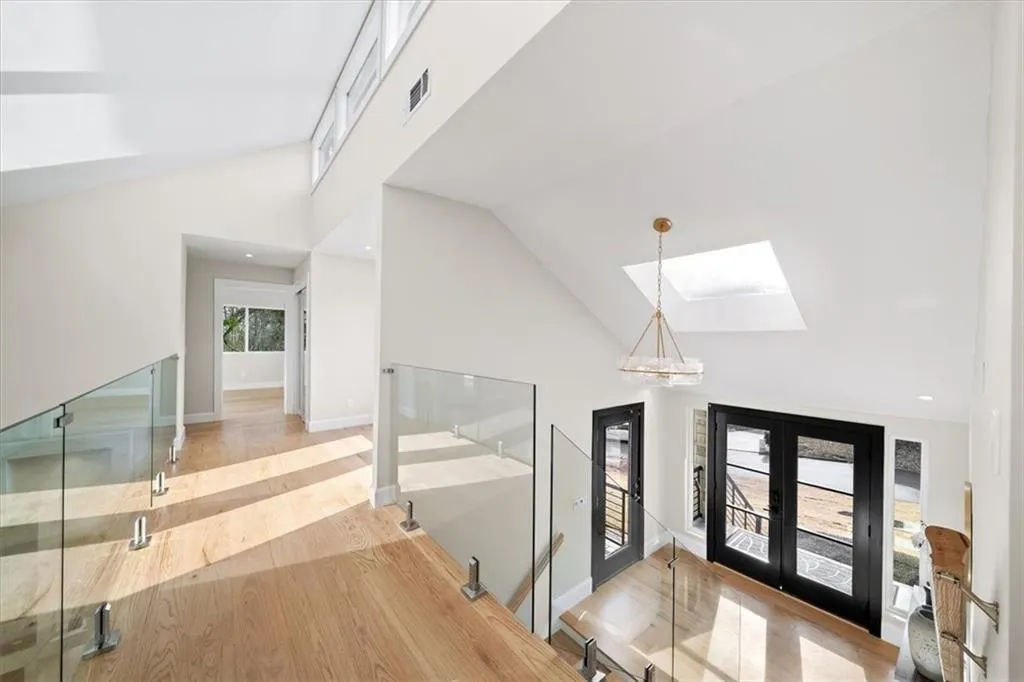 250 Bruton Way, Atlanta, Georgia 30342, 7 Bedrooms Bedrooms, ,4 BathroomsBathrooms,Residential,For Sale,250 Bruton Way,7754642