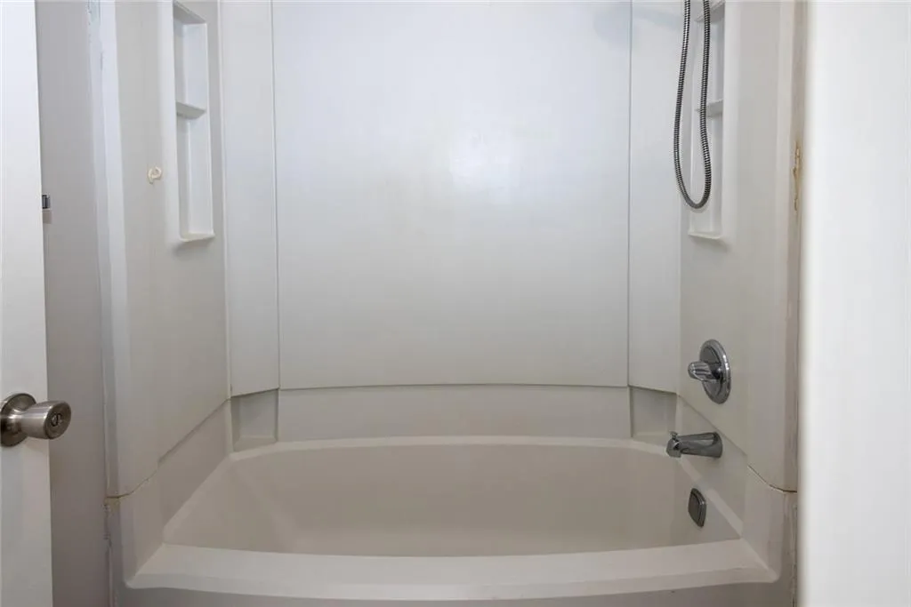 2003 Wingate Way, Sandy Springs, Georgia 30350, 1 Bedroom Bedrooms, ,1 BathroomBathrooms,Residential,Sold,2003 Wingate Way,7074861
