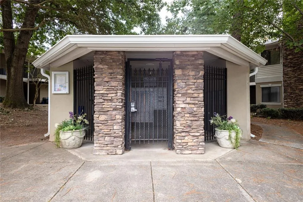 2003 Wingate Way, Sandy Springs, Georgia 30350, 1 Bedroom Bedrooms, ,1 BathroomBathrooms,Residential,Sold,2003 Wingate Way,7074861