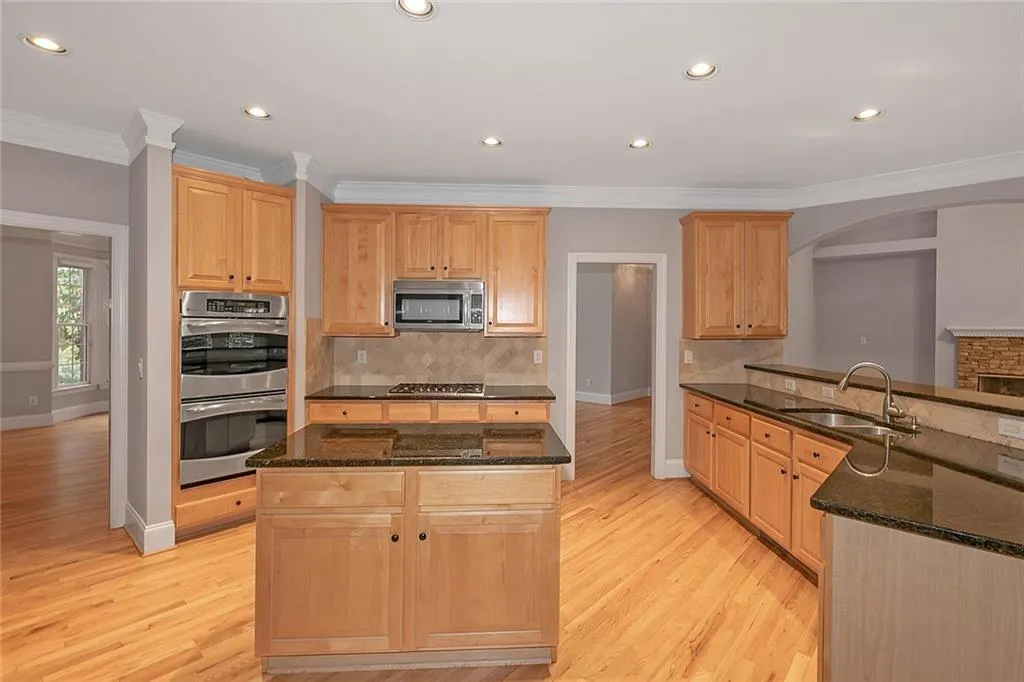 230 Westminister Place, Atlanta, Georgia 30350, 5 Bedrooms Bedrooms, ,5 BathroomsBathrooms,Residential,Sold,230 Westminister Place,6960925