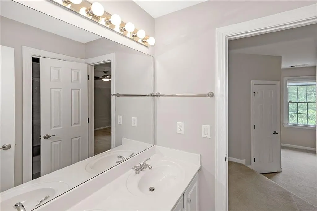 230 Westminister Place, Atlanta, Georgia 30350, 5 Bedrooms Bedrooms, ,5 BathroomsBathrooms,Residential,Sold,230 Westminister Place,6960925