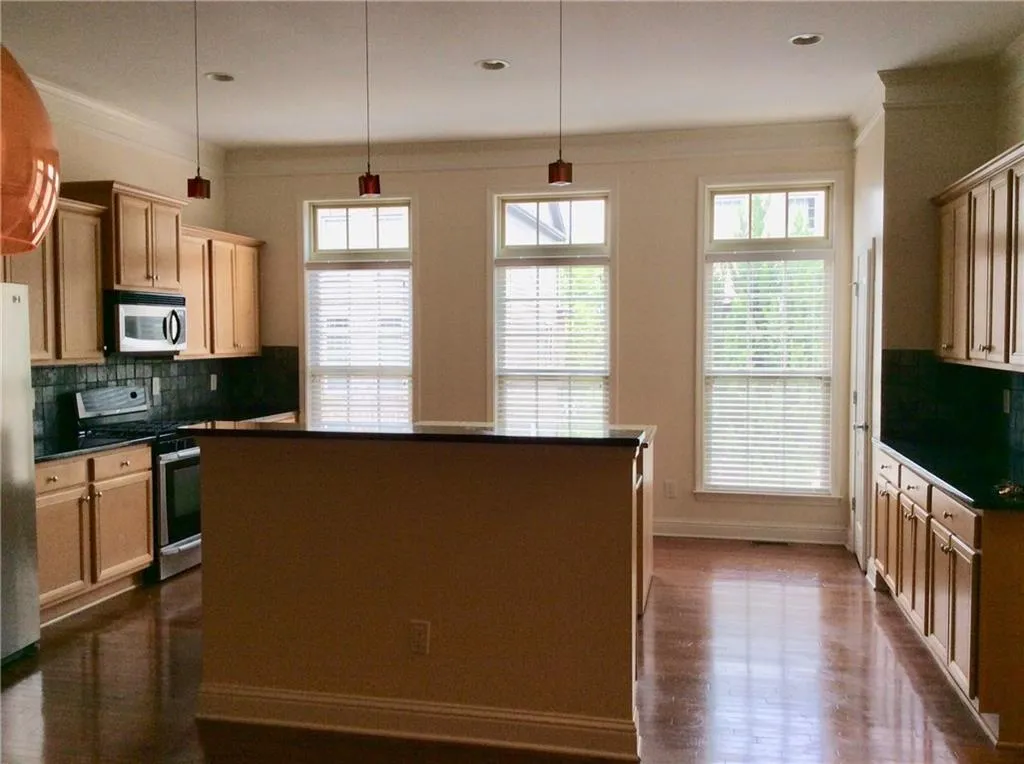 2075 Callaway Court Nw, Atlanta, Georgia 30318, 3 Bedrooms Bedrooms, ,3 BathroomsBathrooms,Residential,Sold,2075 Callaway Court Nw,5919984