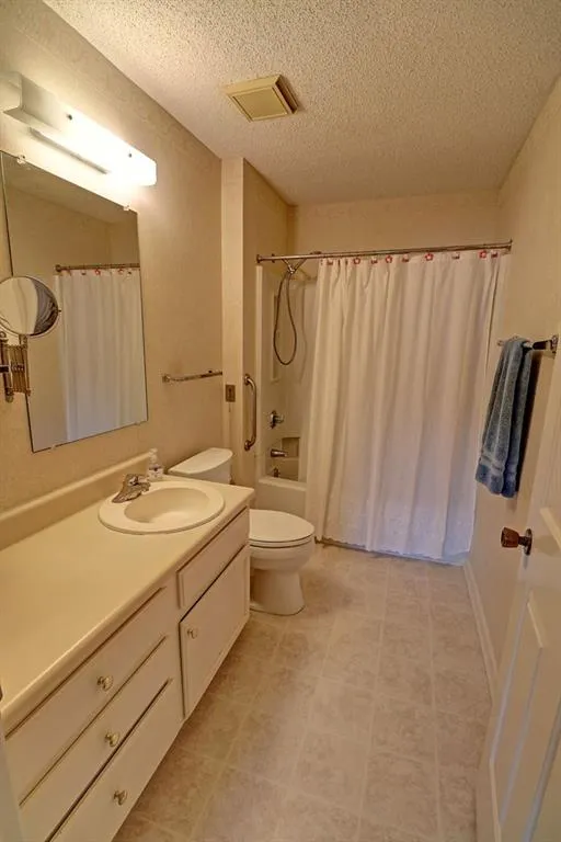 300 Johnson Ferry Road Ne Unit B215, Atlanta, Georgia 30328, 2 Bedrooms Bedrooms, ,2 BathroomsBathrooms,Residential,Sold,300 Johnson Ferry Road Ne Unit B215,6044942 300 Johnson Ferry Road Ne Unit B215, Atlanta, Georgia 30328, 2 Bedrooms Bedrooms, ,2 BathroomsBathrooms,Residential,Sold,300 Johnson Ferry Road Ne Unit B215,6044942