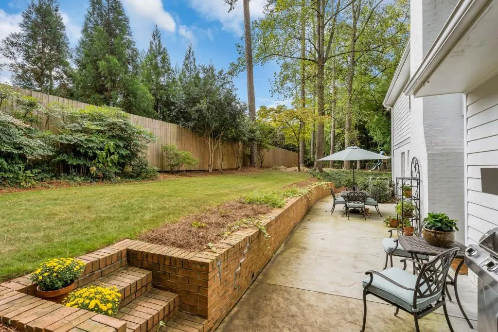 6696 Ridge Mill Lane, Sandy Springs, Georgia 30328, 5 Bedrooms Bedrooms, ,3 BathroomsBathrooms,Residential,Sold,6696 Ridge Mill Lane,6075663