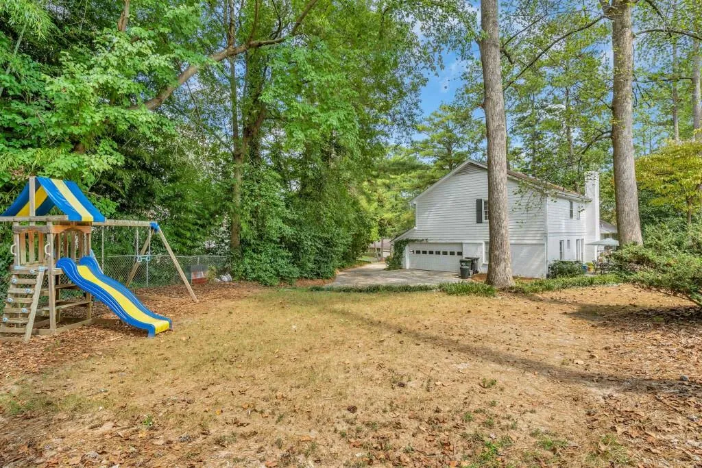 6696 Ridge Mill Lane, Sandy Springs, Georgia 30328, 5 Bedrooms Bedrooms, ,3 BathroomsBathrooms,Residential,Sold,6696 Ridge Mill Lane,6075663