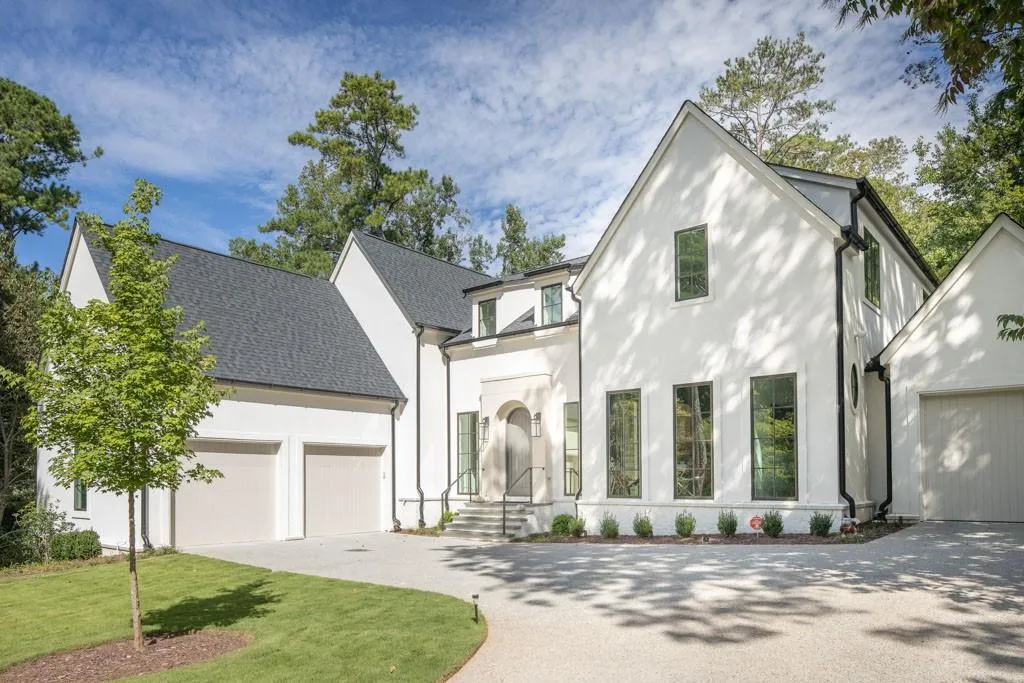 6905 Castleton Drive, Atlanta, Georgia 30328, 4 Bedrooms Bedrooms, ,4 BathroomsBathrooms,Residential,For Sale,6905 Castleton Drive,7639529