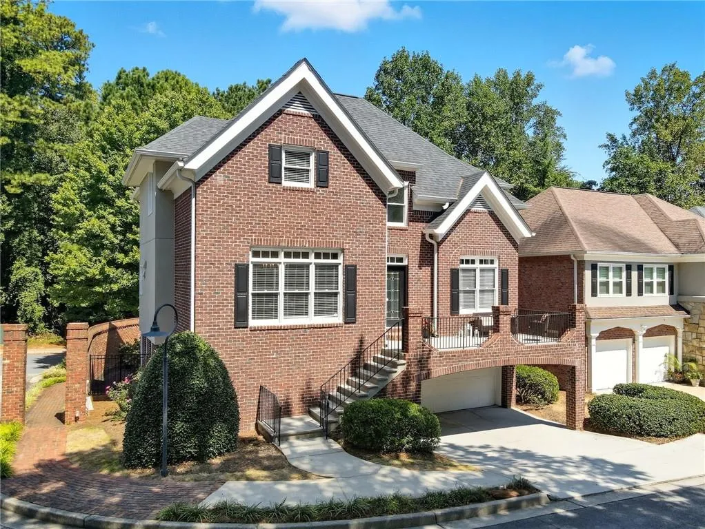 1154 Fairway Gardens Ne, Brookhaven, Georgia 30319, 4 Bedrooms Bedrooms, ,4 BathroomsBathrooms,Residential,For Sale,1154 Fairway Gardens Ne,7646115