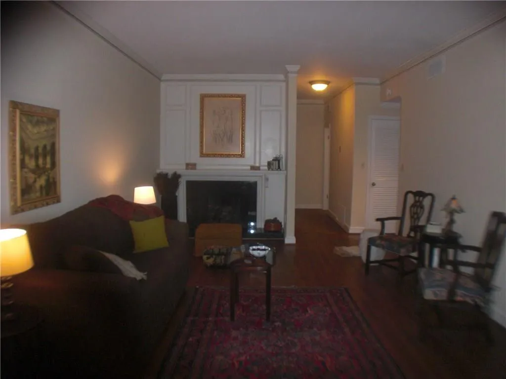 5233 Glenridge Drive Ne Unit 5233, Sandy Springs, Georgia 30342, 3 Bedrooms Bedrooms, ,2 BathroomsBathrooms,Residential,Sold,5233 Glenridge Drive Ne Unit 5233,5711591