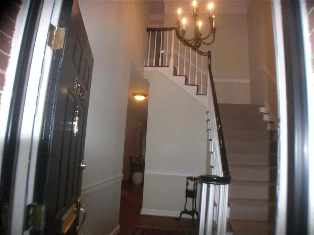 5233 Glenridge Drive Ne Unit 5233, Sandy Springs, Georgia 30342, 3 Bedrooms Bedrooms, ,2 BathroomsBathrooms,Residential,Sold,5233 Glenridge Drive Ne Unit 5233,5711591