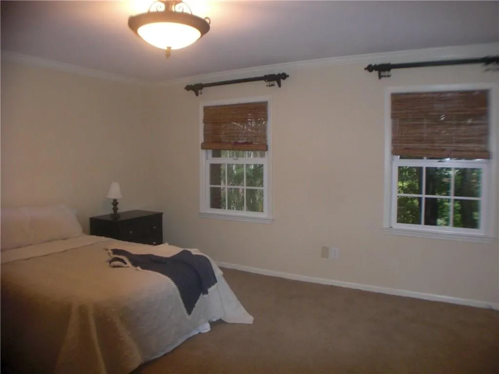 5233 Glenridge Drive Ne Unit 5233, Sandy Springs, Georgia 30342, 3 Bedrooms Bedrooms, ,2 BathroomsBathrooms,Residential,Sold,5233 Glenridge Drive Ne Unit 5233,5711591