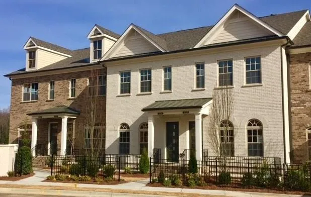 4220 Deming Circle, Atlanta, Georgia 30342, 3 Bedrooms Bedrooms, ,3 BathroomsBathrooms,Residential,Sold,4220 Deming Circle,5859011