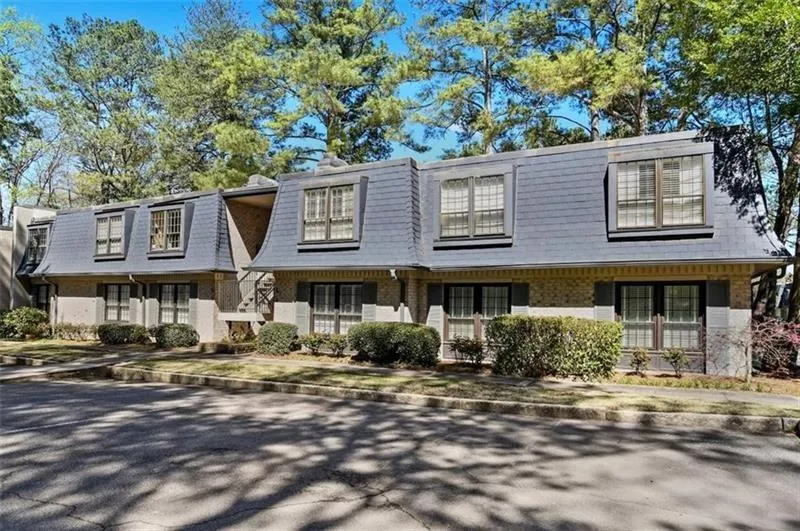 5 Cantey Place Nw, Atlanta, Georgia 30327, 3 Bedrooms Bedrooms, ,2 BathroomsBathrooms,Residential,For Sale,5 Cantey Place Nw,7631657
