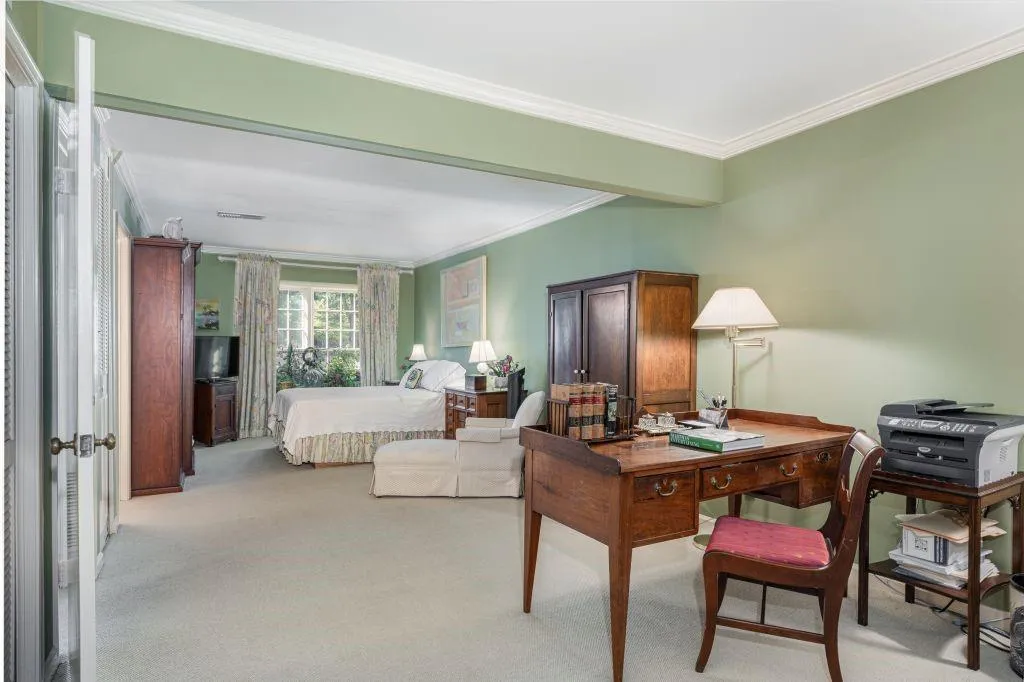 5 Cantey Place Nw, Atlanta, Georgia 30327, 3 Bedrooms Bedrooms, ,2 BathroomsBathrooms,Residential,For Sale,5 Cantey Place Nw,7631657