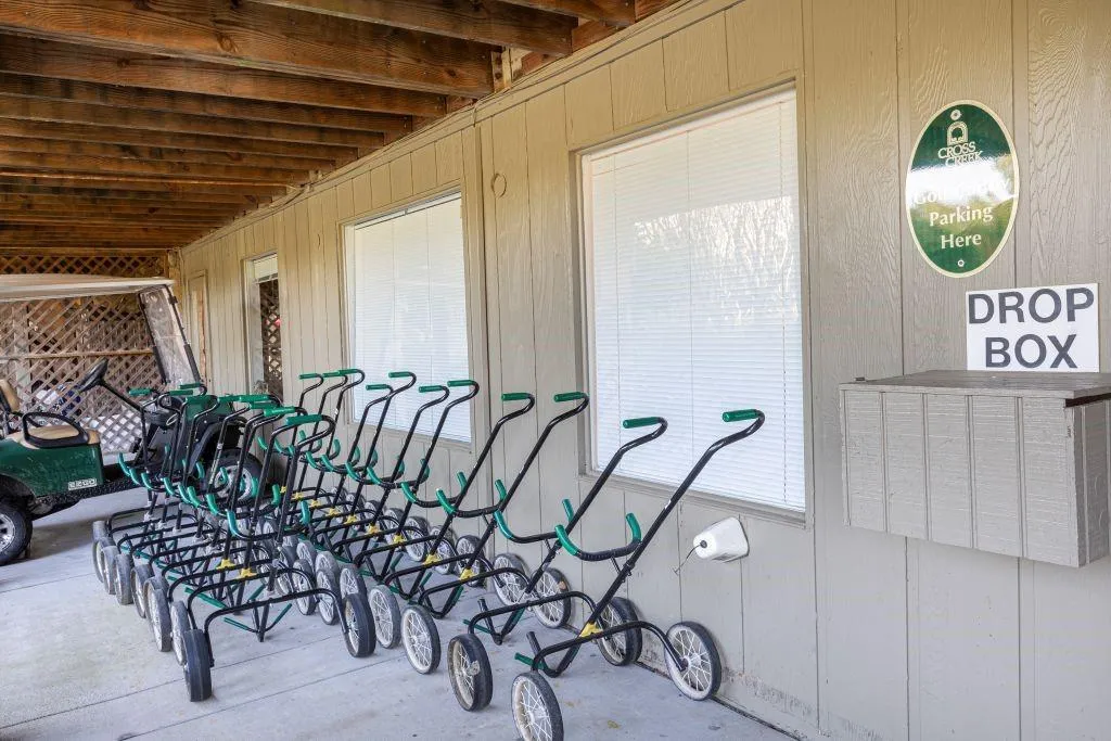 5 Cantey Place Nw, Atlanta, Georgia 30327, 3 Bedrooms Bedrooms, ,2 BathroomsBathrooms,Residential,For Sale,5 Cantey Place Nw,7631657