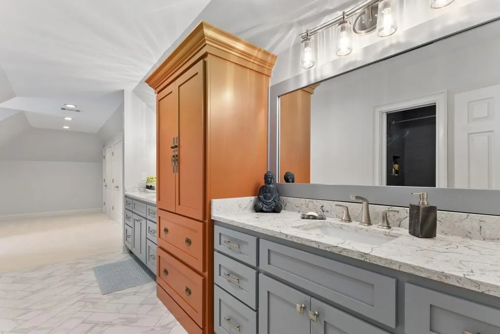 315 Sologne Court, Atlanta, Georgia 30327, 5 Bedrooms Bedrooms, ,5 BathroomsBathrooms,Residential,Sold,315 Sologne Court,6963742