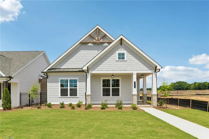 The McDaniel is a wonderful craftsman style home featuring 3 bedroom and 2 1/2 bathrooms on a ranch! This home is move in ready!!