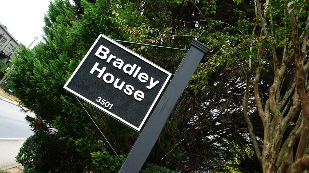 3501 Roswell Road Ne Unit 211, Atlanta, Georgia 30305, 3 Bedrooms Bedrooms, ,2 BathroomsBathrooms,Residential,Sold,3501 Roswell Road Ne Unit 211,5929918