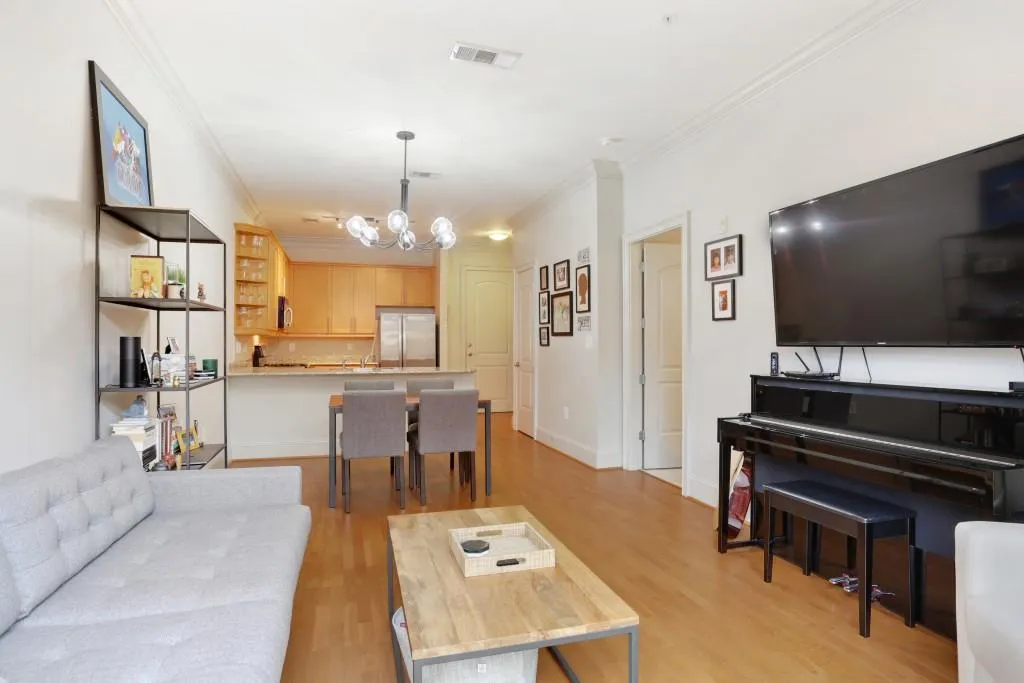 1055 Piedmont Avenue Ne Unit 313, Atlanta, Georgia 30309, 1 Bedroom Bedrooms, ,1 BathroomBathrooms,Residential,Sold,1055 Piedmont Avenue Ne Unit 313,6116925