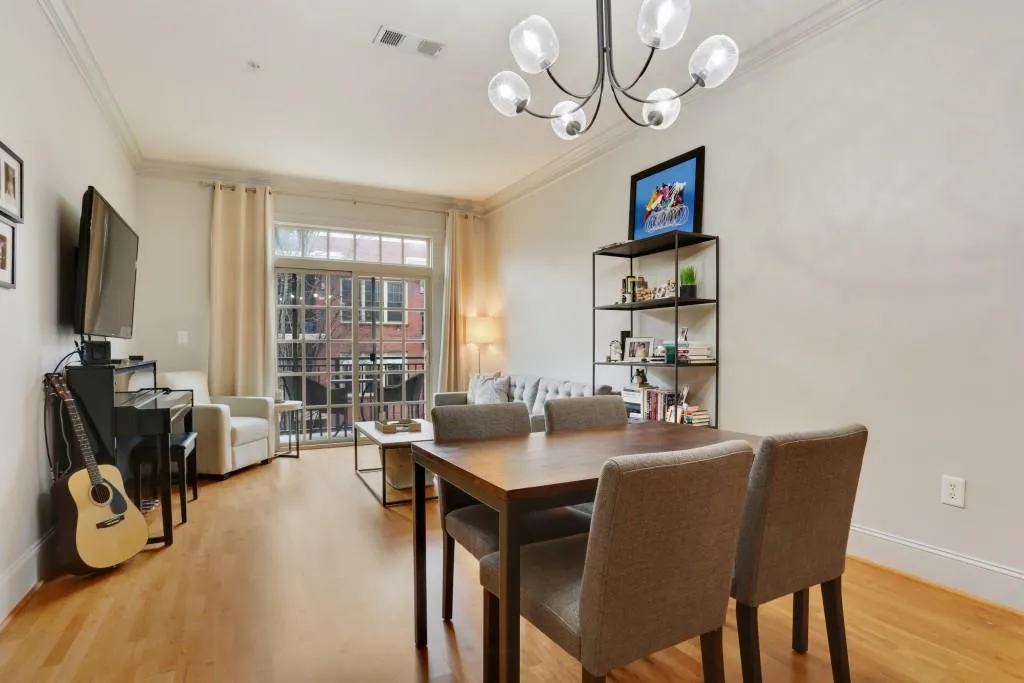 1055 Piedmont Avenue Ne Unit 313, Atlanta, Georgia 30309, 1 Bedroom Bedrooms, ,1 BathroomBathrooms,Residential,Sold,1055 Piedmont Avenue Ne Unit 313,6116925