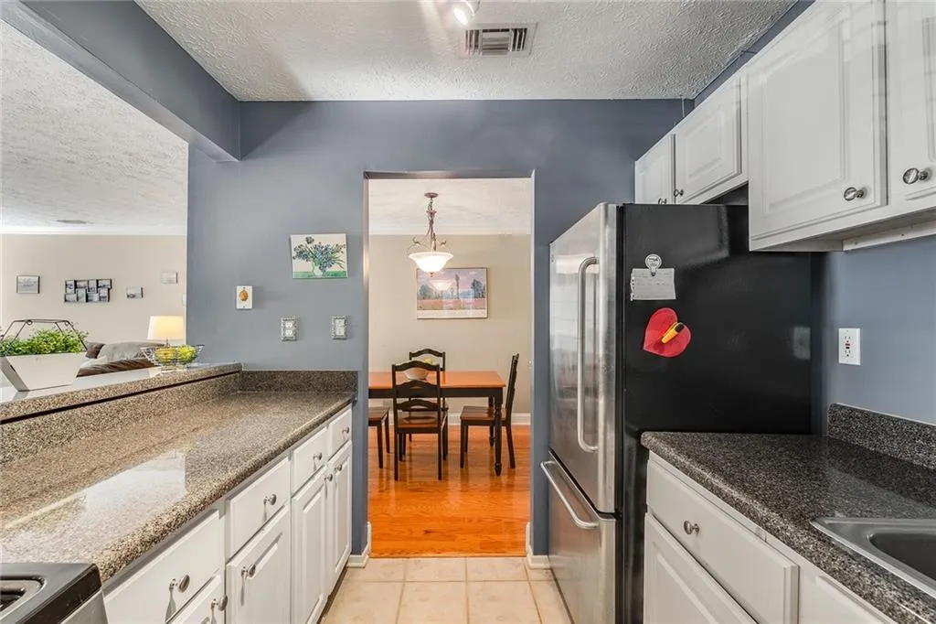 6800 Glenridge Drive Unit 6814-b, Sandy Springs, Georgia 30328, 2 Bedrooms Bedrooms, ,2 BathroomsBathrooms,Residential,Sold,6800 Glenridge Drive Unit 6814-b,7397049