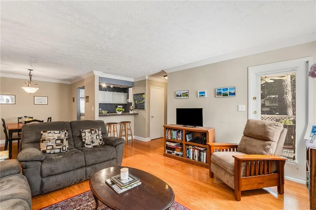 6800 Glenridge Drive Unit 6814-b, Sandy Springs, Georgia 30328, 2 Bedrooms Bedrooms, ,2 BathroomsBathrooms,Residential,Sold,6800 Glenridge Drive Unit 6814-b,7397049