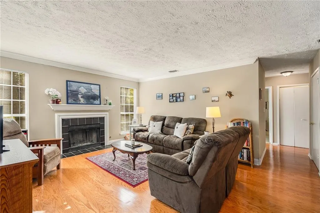 6800 Glenridge Drive Unit 6814-b, Sandy Springs, Georgia 30328, 2 Bedrooms Bedrooms, ,2 BathroomsBathrooms,Residential,Sold,6800 Glenridge Drive Unit 6814-b,7397049