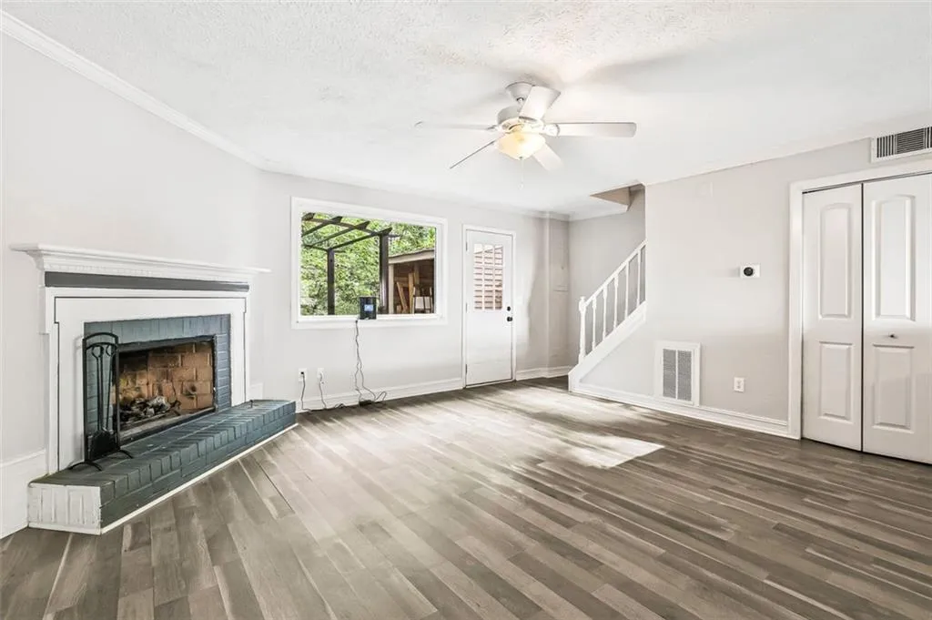 8846 Long Beach Circle, Sandy Springs, Georgia 30350, 2 Bedrooms Bedrooms, ,1 BathroomBathrooms,Residential,For Sale,8846 Long Beach Circle,7627445