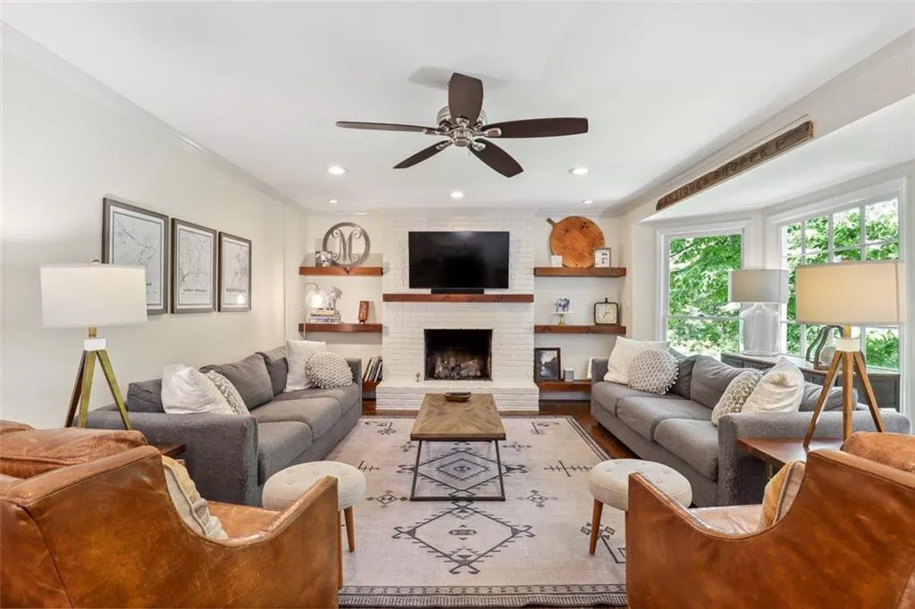 7420 Old Maine Trail, Sandy Springs, Georgia 30328, 4 Bedrooms Bedrooms, ,3 BathroomsBathrooms,Residential,Sold,7420 Old Maine Trail,7044081